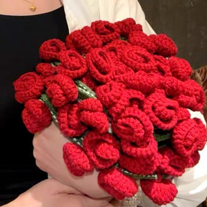 Couverture de bouquet de roses en crochet finie-pliez la couverture pour former <span class=keywords><strong>un</strong></span> cadeau de bouquet de roses pour mère petite amie couverture faite à la main - Product Image 4