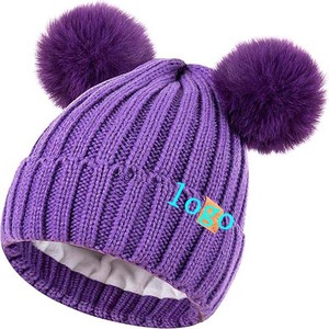 Gorro de Punto Personalizado de Alta Calidad para Niños, 100% Acrílico, <span class=keywords><strong>Gorros</strong></span> de Invierno con <span class=keywords><strong>Dos</strong></span> <span class=keywords><strong>Pompones</strong></span> - Product Image 1