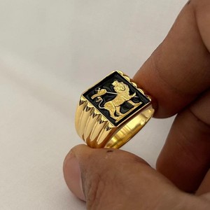 ユダのライオンリング 316Lステンレススチール PVD 18Kゴールドメッキジュエリー 繊細なライオン騎士印台リング - Product Image 2