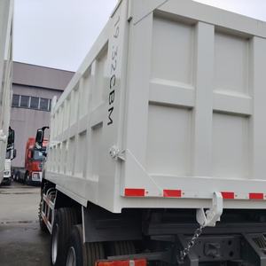 Camion benne Sinotruk HOWO NX 6X4, cabine confortable, structure stable, idéal pour le transport longue distance - Product Image 3