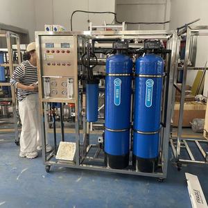 Prix Usine Machine RO Industrielle 1T/H (<span class=keywords><strong>1000</strong></span> LPH) pour Usine de Traitement de <span class=keywords><strong>l</strong></span>'Eau avec Prétraitement Sable de Quartz, Résine Carbone et UV - Product Image 1