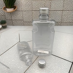 Chất Lượng Cao 65Ml 330Ml Mini Hình Dạng Rượu Phẳng Chai <span class=keywords><strong>Pet</strong></span> 2Oz 11Oz Chai Nhựa Trong Suốt Với Bơm - Product Image 3