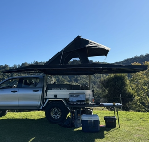 Tente de toit triangulaire en aluminium pour 3 personnes Tente de toit à coque dure étanche pour camion Jeep Car SUV Van - Product Image 1