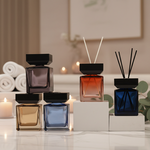 ناشر عطر فاخر من هانلينج للزيوت العطرية الطبيعية، زجاجة زخرفية منزلية مع أعواد خيزران وزهور، معطر جو منزلي - Product Image 1