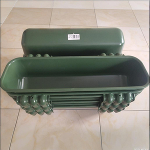 Mangeoire suspendue pour vaches et veaux de haute qualité, 42L, longue, verte, en <span class=keywords><strong>plastique</strong></span>, pour bordure de chemin - Product Image 5
