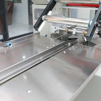 Emballage automatique carré de maltose de sucre brun Machine d'emballage de bonbon de caramel de boule de fromage