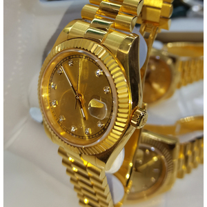 Montre sport mécanique unisexe plaquée or 24 carats, mouvement ETA, résistante à l'eau, finition argentée de luxe personnalisée - Product Image 5