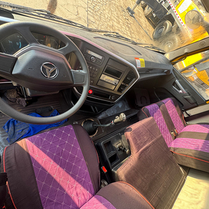 Grúa hidráulica usada de la marca china STC500C5-8 - Product Image 6