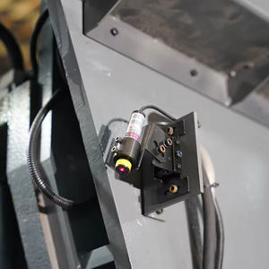 JLH H-1080TEC 33kw Scie à ruban à métal semi-automatique à conversion de fréquence hydraulique HMI Intelligent Mobile Console - Product Image 6