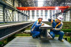 <span class=keywords><strong>Poutre</strong></span> en H longue portée laminée à chaud 550x300mm pour la construction avec services <span class=keywords><strong>de</strong></span> pliage, soudage et découpe - Product Image 2