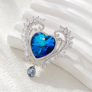 Muyu Love Brooch Heart Shape Crystal Pin Women's Gift Jewelry - Product Image 2