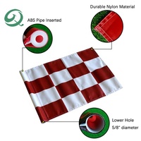 Drapeaux de golf à carreaux avec logo personnalisé pour l'entraînement Drapeaux de golf verts avec goupille de golf insérée dans un tube Drapeau pour cour intérieure et extérieure