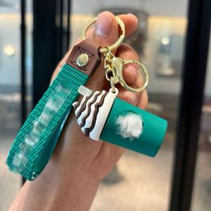 Llavero Creativo 3D de PVC con Diseño de Oso de Helado y Taza de Café <span class=keywords><strong>Boba</strong></span>, Colgante de Plástico para Mochila, Llaves de Coche, Regalos para Parejas - Product Image 5