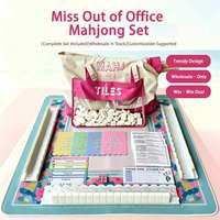 Ensemble de Mahjong américain Miss Out of Office, kit de tuiles de Mahjong avec sac de Mahjong, tapis de Mahjong floral, supports de Mahjong, accessoires de Mahjong