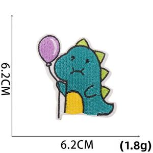 Écusson thermocollant Xiaotian en feutre non tissé brodé, motif petit dinosaure mignon de dessin animé, pour sacs et vêtements - Product Image 2