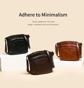 Sac à bandoulière/sac à main rétro pour femme, multi-compartiments, avec plusieurs fermetures éclair, nouvelle collection, vente chaude - Product Image 1