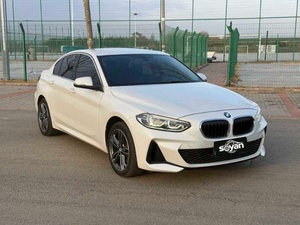 <span class=keywords><strong>BMW</strong></span> <span class=keywords><strong>Serie</strong></span> <span class=keywords><strong>1</strong></span> <span class=keywords><strong>2022</strong></span> 120i M Sport Sedán Usado, Volante a la Izquierda, Gasolina Turbo, Neumáticos R18, Euro VI, 5 Plazas - Product Image 3