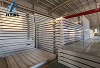 Maison conteneur préfabriquée en acier portable de 20 pieds ou 40 pieds, mini-villa pour bureau à domicile, hôtel, magasin, avec panneaux sandwich et option 2-3 salles de bain