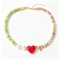 Collier ras du cou en perles rondes de pierre naturelle faites à la main, pendentif cœur rouge, perles, accessoires plaqués cuivre, réglables, accessoires pour femmes