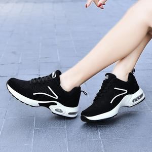 <span class=keywords><strong>Scarpe</strong></span> <span class=keywords><strong>da</strong></span> <span class=keywords><strong>ginnastica</strong></span> casual <span class=keywords><strong>da</strong></span> corsa ad aria a basso prezzo <span class=keywords><strong>scarpe</strong></span> <span class=keywords><strong>da</strong></span> <span class=keywords><strong>ginnastica</strong></span> casual <span class=keywords><strong>da</strong></span> <span class=keywords><strong>donna</strong></span> di moda <span class=keywords><strong>da</strong></span> tennis per ragazze <span class=keywords><strong>nere</strong></span> - Product Image 5