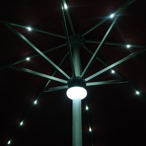Parasol de plage solaire au design traditionnel, vente en gros OEM, avec chargeur de batterie pour usage extérieur - Product Image 4