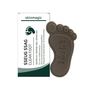 Producto estrella hecho en Corea, jabón humectante para pies con ingredientes herbales para una limpieza y cuidado eficaces. - Product Image 3