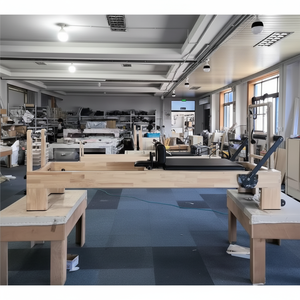 Livraison rapide Réformateur écologique Pilates Machine Logo Chêne Pilates Réformateur Yoga Lit Populaire Yoga Board - Product Image 1