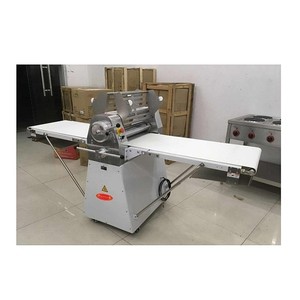 Laminoir à pâte commercial automatique de haute qualité et robuste pour boulangerie, machine à pâte à tarte, capacité 30 kg - Product Image 1