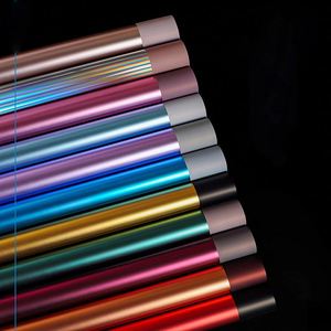 Papier d'emballage de luxe en film laser pour fleurs fraîches, papier d'emballage en plastique imperméable avec surface finition métallique lourde - Product Image 1