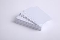 Visitenkarten mit Folie Beidseitig NFC RFID 0,84mm Dicke PVC Wasserdicht Anpassbarer Druck Gelb Weiß Bankkarte