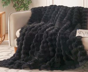 Manta de siesta de oficina de poliéster de lujo, nuevo estilo a cuadros, <span class=keywords><strong>piel</strong></span> de conejo de imitación, informal, cálida para decoración de sofá cama al aire libre - Product Image 3