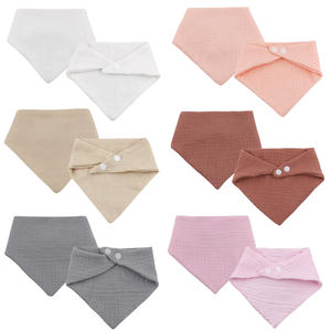 Couleur unie basique mousseline Triangle coton bavoir 0-4T garçon Girs <span class=keywords><strong>nouveau</strong></span>-<span class=keywords><strong>né</strong></span> Double gaze bébé bavoirs en gros écharpe bave - Product Image 1