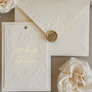 Juego de Invitaciones de Boda Blancas de Alta Gama con Relieve 3D y Estampado Dorado, Papelería de Matrimonio Elegante Hecha a Mano para Eventos - Product Image 3