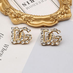 Nuovi Arrivi <span class=keywords><strong>Orecchini</strong></span> a Lobo Lettera in Zircone Placcati Oro Gioielli <span class=keywords><strong>di</strong></span> Design <span class=keywords><strong>di</strong></span> Marchi <span class=keywords><strong>di</strong></span> Lusso Popolari da <span class=keywords><strong>Donna</strong></span> - Product Image 2