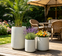Nouvel ensemble de jardinières cylindriques hautes et robustes de style nordique, finition mate grainée minimaliste, pot de fleurs pour aménagement paysager de cour