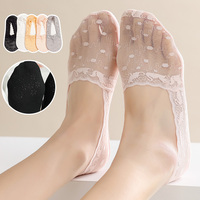 Vente en gros de chaussettes de créateur décontractées et colorées pour femmes, chaussettes drôles, invisibles et respirantes pour l'été pour femmes et hommes