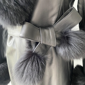 Cappotto <span class=keywords><strong>Trench</strong></span> in <span class=keywords><strong>Vera</strong></span> <span class=keywords><strong>Pelle</strong></span> di Pecora con Logo Personalizzato, Colletto in <span class=keywords><strong>Vera</strong></span> Pelliccia di Volpe, Stile Lungo e Morbido per Donna - Product Image 5