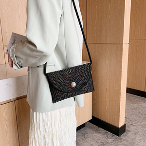Bolso Bandolera de Paja Tejida para Mujer, Estilo Bohemio Color Caqui, con Cierre Magnético, para la Playa - Product Image 3