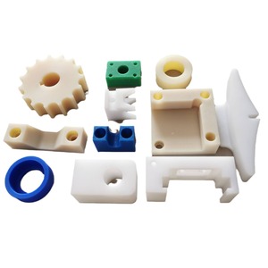 Pièces en plastique usinées CNC, formes et couleurs variées, services d'usinage sur mesure - Product Image 1