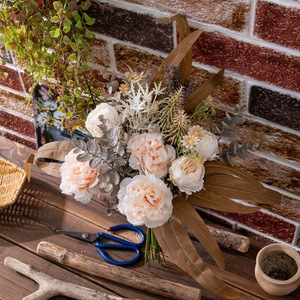 Ramo de Peonías Artificiales Ning Ruo Xin, Tela Plástica Tejida, Decoración para Bodas y Hogar CF02025 - Product Image 1