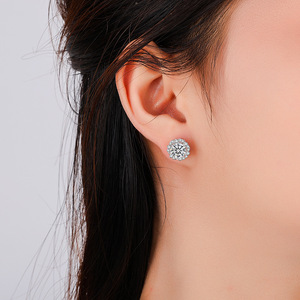 Orecchini a Perno con Fiore in Moissanite, Gioielli di Lusso per Matrimonio, Moda in Argento Sterling 925 Puro - Product Image 2