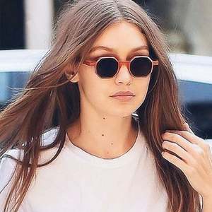 Lunettes de soleil carrées tendance 2021 pour femmes, logo personnalisé, protection UV400, lunettes de soleil polygonales - Product Image 1