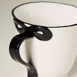 Juego de regalo único con piezas decorativas con lazo, decoración de mesa, artículos para bebidas, taza de café de cerámica personalizada para capuchino y espresso - Product Image 3