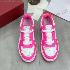 Zapatillas de Skateboarding para Hombre y Mujer con Tachuelas Rojas, Transpirables, de Suela Baja, Antideslizantes y Seguras para Uso Casual de Verano - Product Image 5