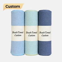 Serviette de plage en microfibre texturée Eco Waffle, design personnalisé sublimé coloré, absorbante et séchage rapide pour les réunions de vacances