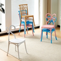 Chaise Enfant en Plastique au Design Nordique Moderne et Simple avec Dossier Nœud Papillon pour Salon de Thé