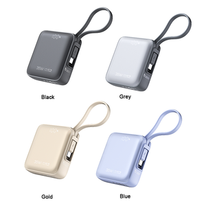 Power Bank con Display LED 10000mAh, Cavo USB-C Retrattile, Ricarica Rapida 35W per Laptop/Telefono/Switch - Product Image 3