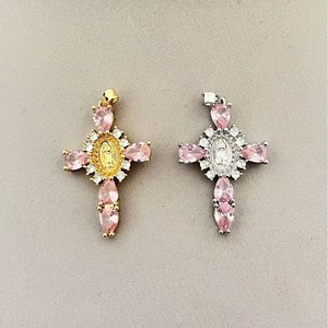 Collar con Colgante de Cruz, Cristal Rosa, Diamantes de Imitación, Ceremonia Religiosa, Unisex, Diseño con Microincrustaciones - Product Image 1