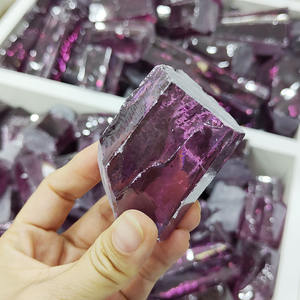 พลอยสังเคราะห์สีแดงกุหลาบแบบไม่เจียระไน ทรงลูกบาศก์ วัตถุดิบสำหรับทำพลอยหลวม - Product Image 3