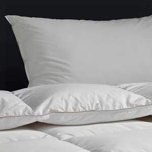 Piumino in Piuma d'Oca per Tutte le Stagioni, Biancheria da Letto di Lusso per Hotel con 8 Anelli, Inserti Morbidi e Voluminosi in Cotone - Product Image 3